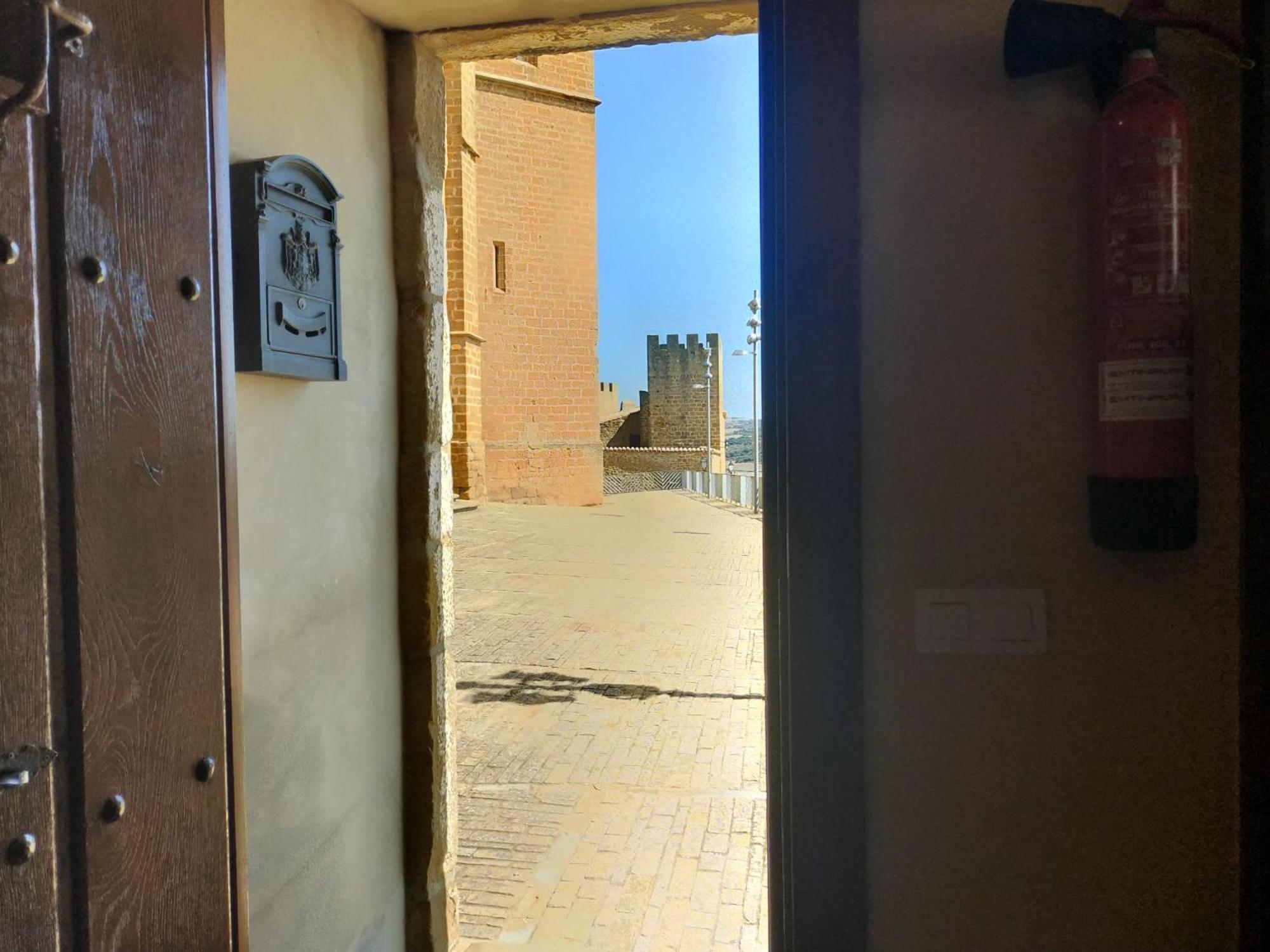 El Diezmo Artajona Bagian luar foto