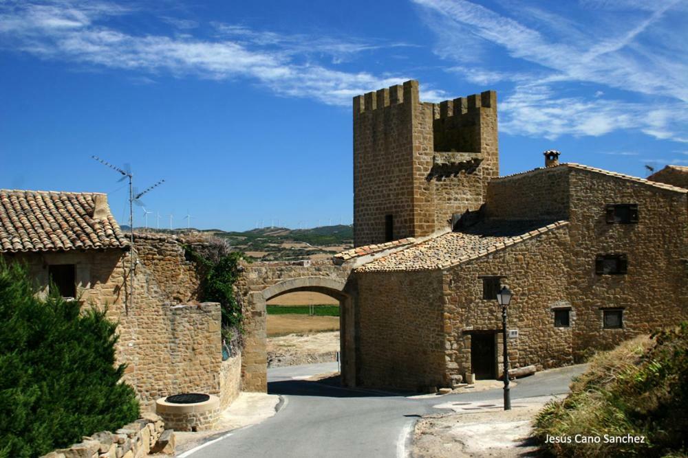 El Diezmo Artajona Bagian luar foto
